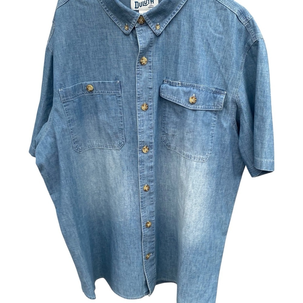 Duluth Untucked Mens Denim Short Sleeve Button Down Shirt Pockets Front Size 2XL